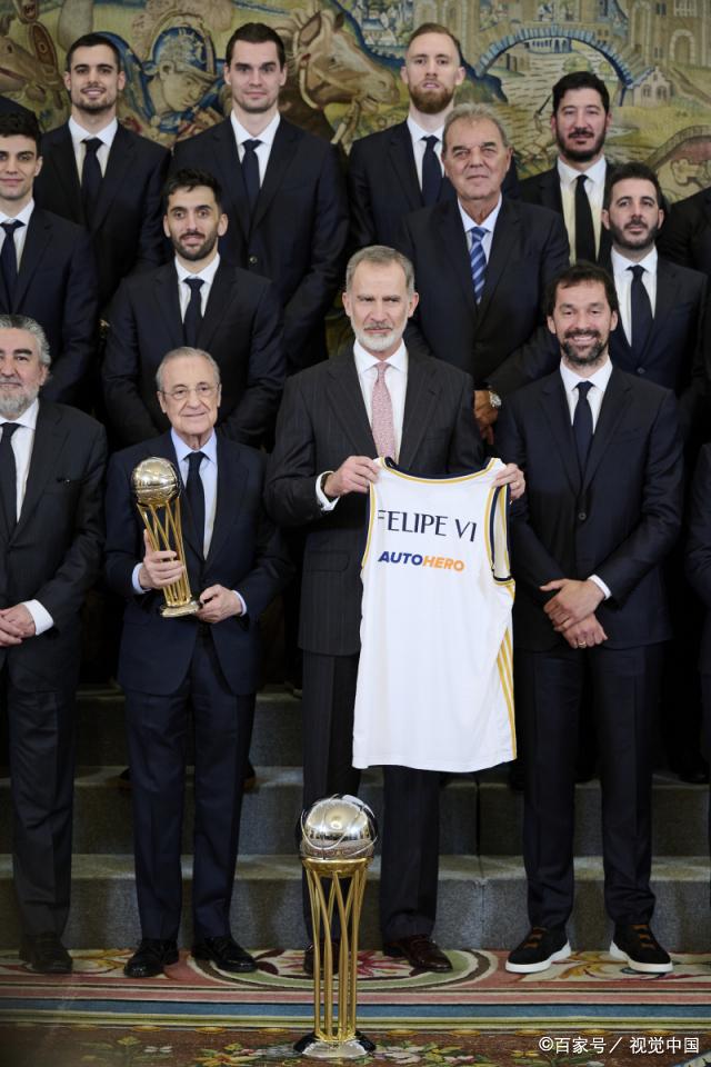 包含关键时刻皇家马德里调整名单以备国王杯；强势反弹环节打磨；引发热议；球队文化再被提及的词条